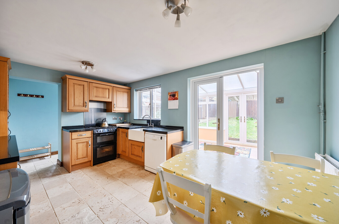 Seward Rise, Romsey, Hampshire, SO51 Seward Rise, Romsey, Hampshire, SO51 - Charters