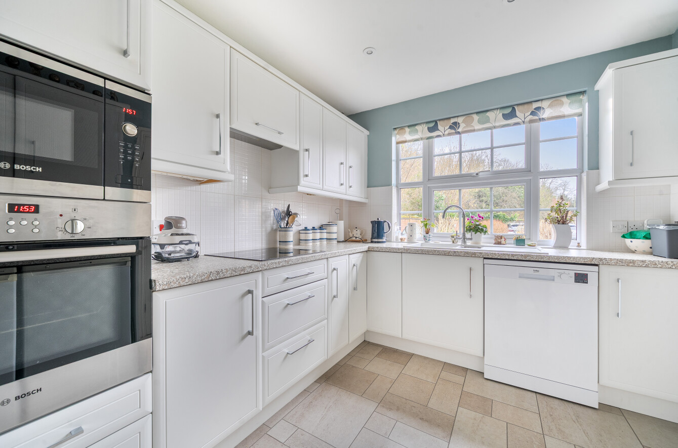 Middlebridge Street, Romsey, Hampshire, SO51 Middlebridge Street, Romsey, Hampshire, SO51 - Charters