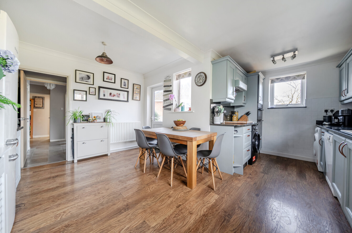 Moot Gardens, Downton, Salisbury, Wiltshire, SP5 Moot Gardens, Downton, Salisbury, Wiltshire, SP5 - Charters