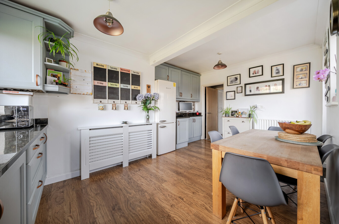 Moot Gardens, Downton, Salisbury, Wiltshire, SP5 Moot Gardens, Downton, Salisbury, Wiltshire, SP5 - Charters