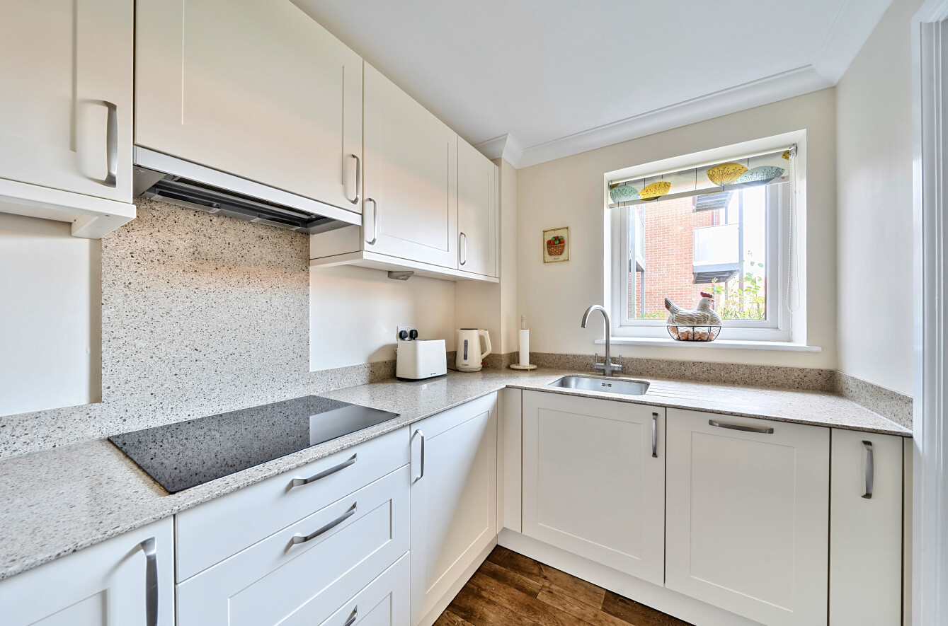 Duttons Road, Romsey, Hampshire, SO51 Duttons Road, Romsey, Hampshire, SO51 - Charters