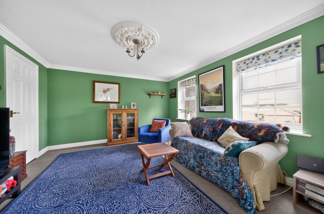 Grosvenor Court, Montfort Close, Romsey, SO51 Grosvenor Court, Montfort Close, Romsey, SO51 - Charters