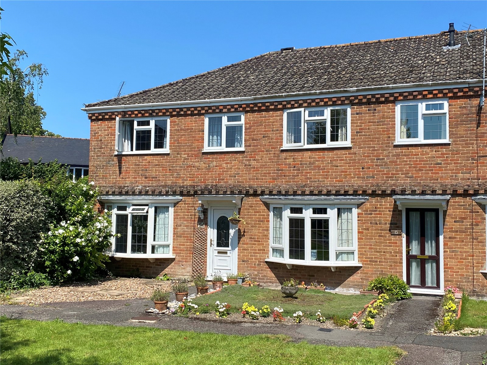 Riverside Gardens, Romsey, Hampshire, SO51 - Charters