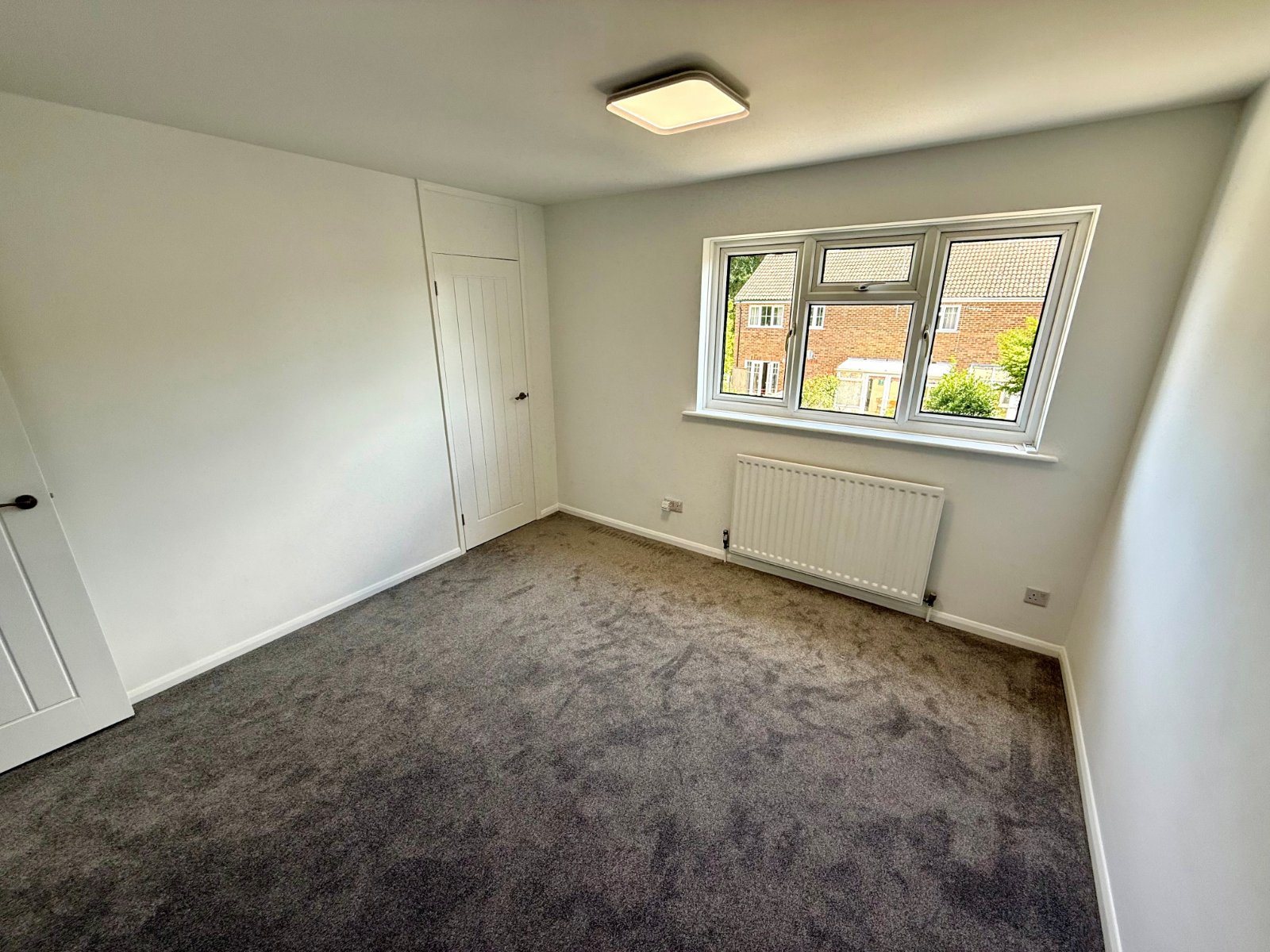 Hunters Crescent, Romsey, Hampshire, SO51 - Charters