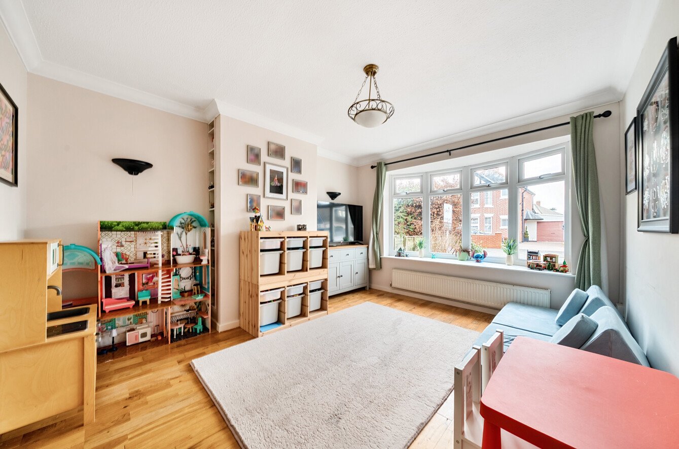 Crete Road, Dibden Purlieu, Southampton, Hampshire, SO45 Crete Road, Dibden Purlieu, Southampton, Hampshire, SO45 - Charters