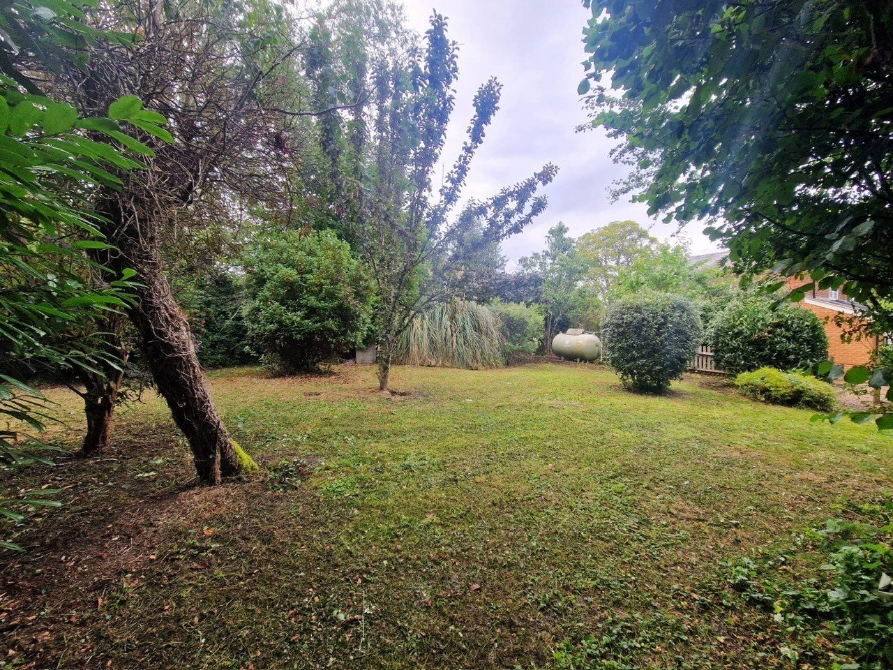 Mainstone, Romsey, Hampshire, SO51 - Charters