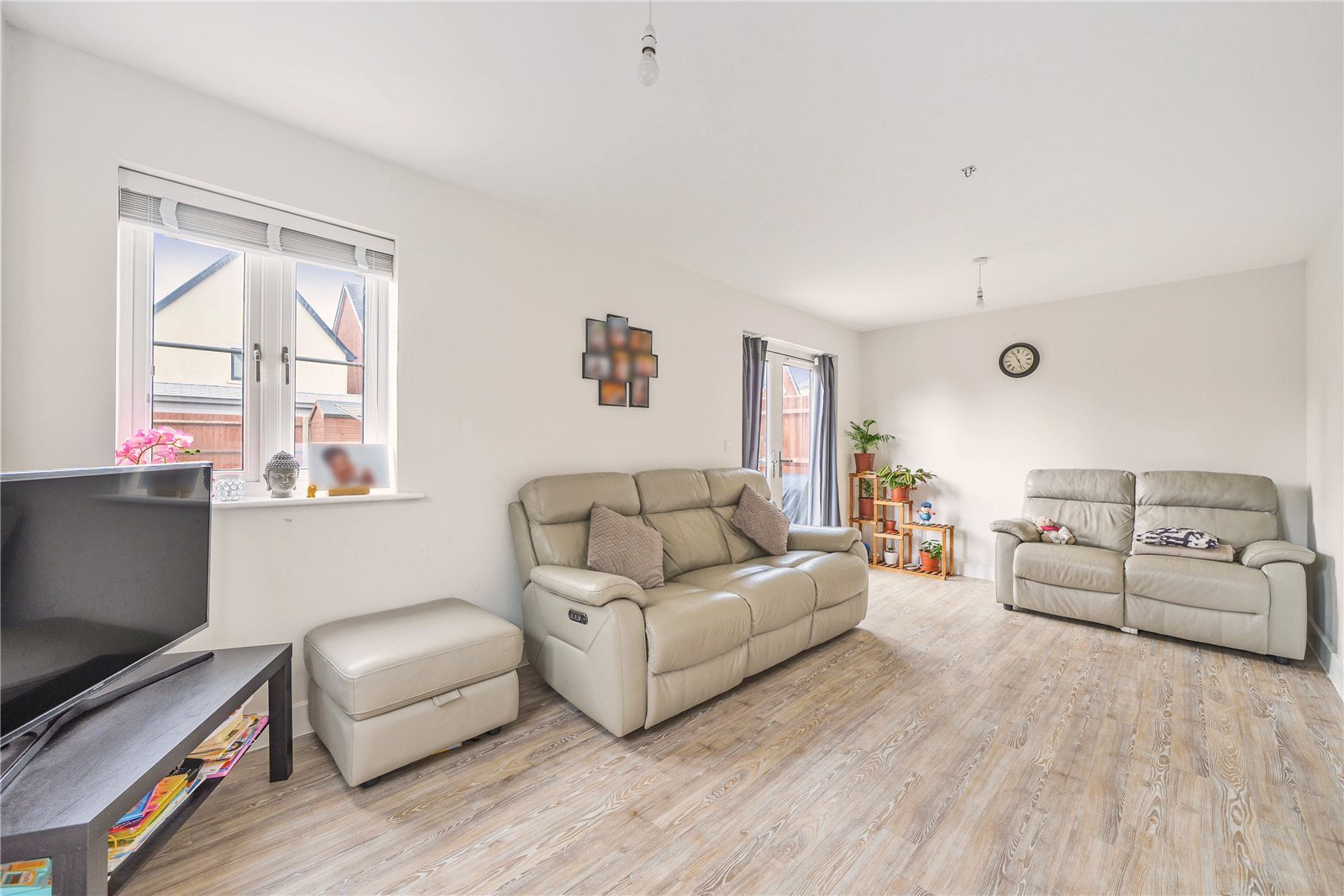 Highwood Avenue, North Stoneham Park, North Stoneham, Hampshire, SO50 - Charters