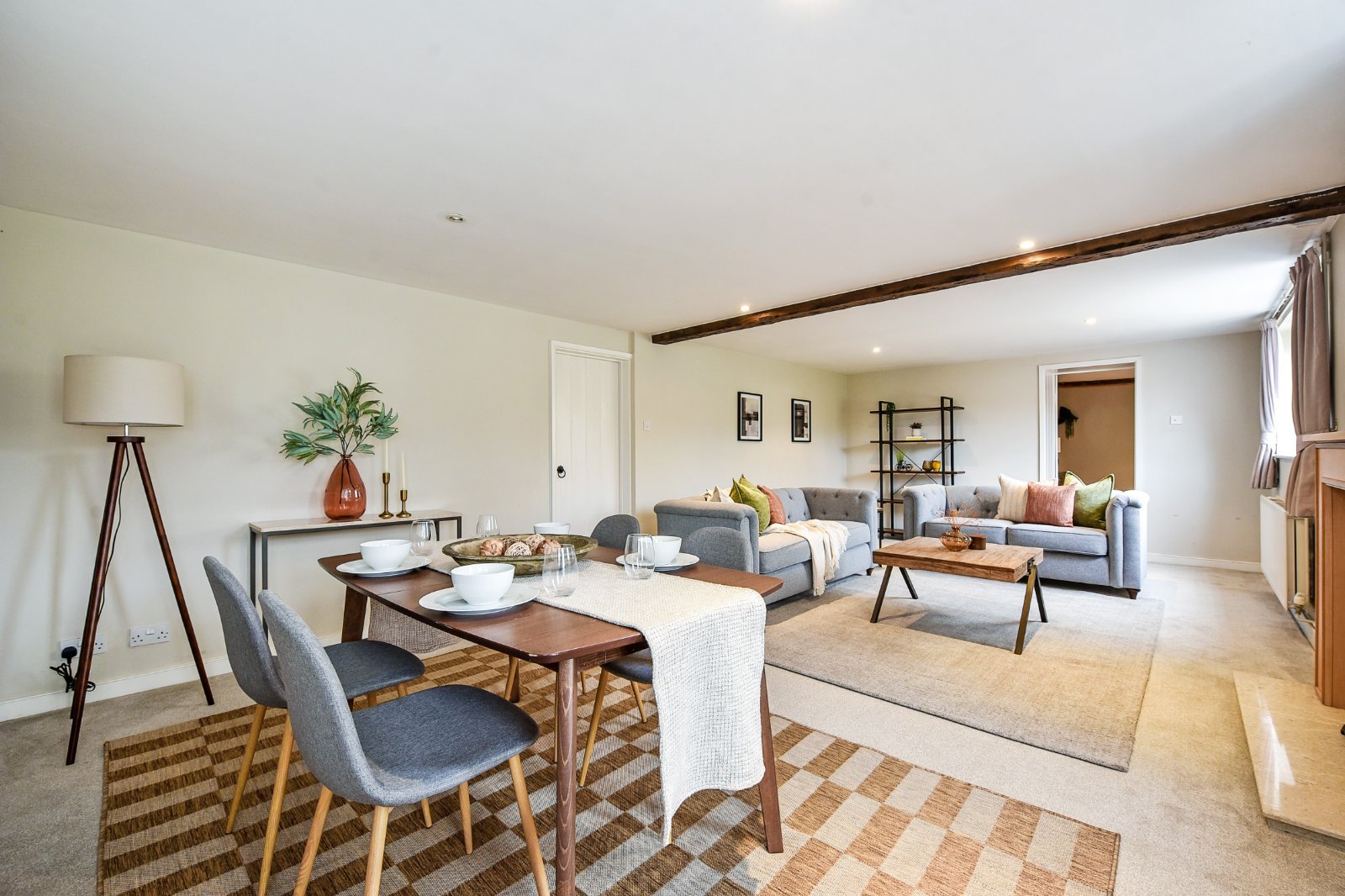 Paynes Lane, Broughton, Stockbridge, Hampshire, SO20 - Charters