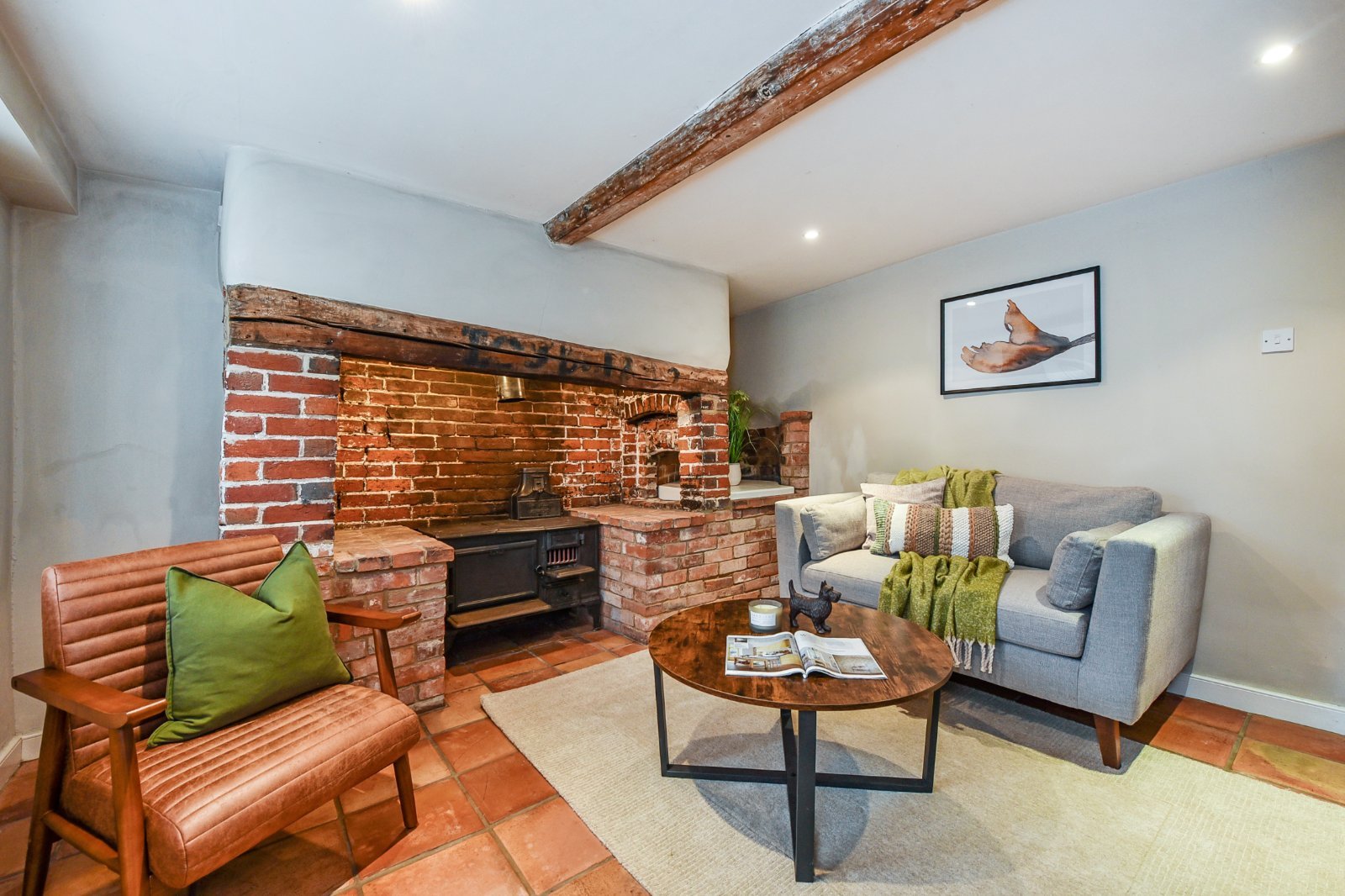 Paynes Lane, Broughton, Stockbridge, Hampshire, SO20 - Charters