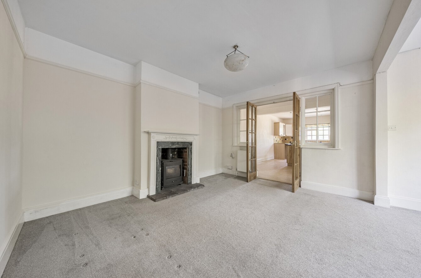 Salisbury Road, Broughton, Stockbridge, Hampshire, SO20 - Charters
