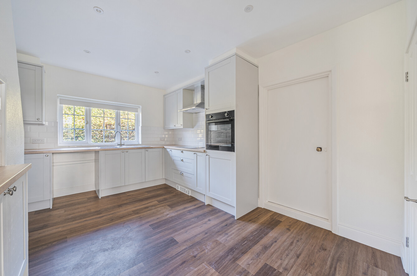 Lee Lane, Lee, Romsey, Hampshire, SO51 - Charters