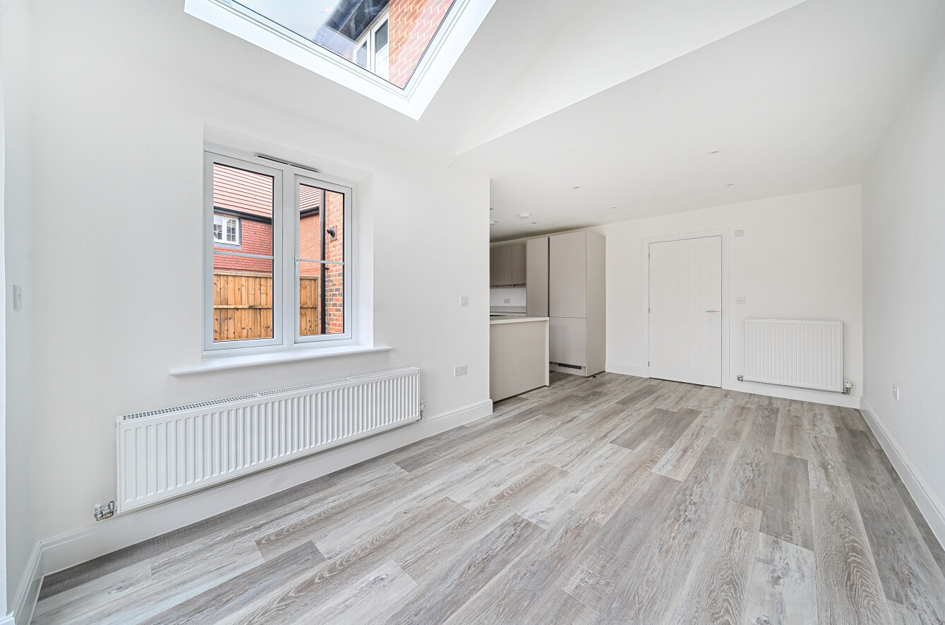 Knightwood Chase, Fordingbridge, Hampshire, SP6 - Charters