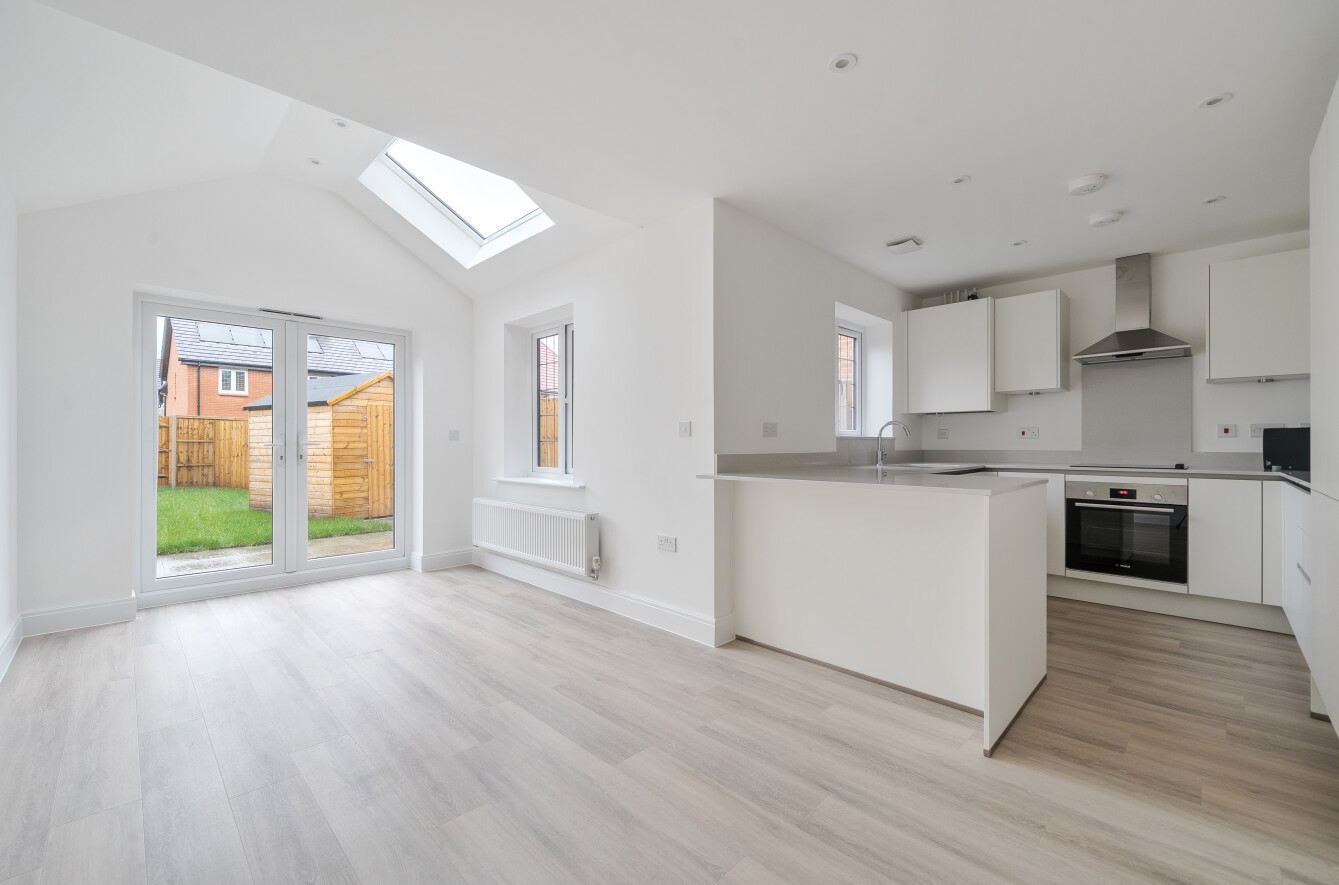 Egret Way, Fordingbridge, Hampshire, SP6 - Charters