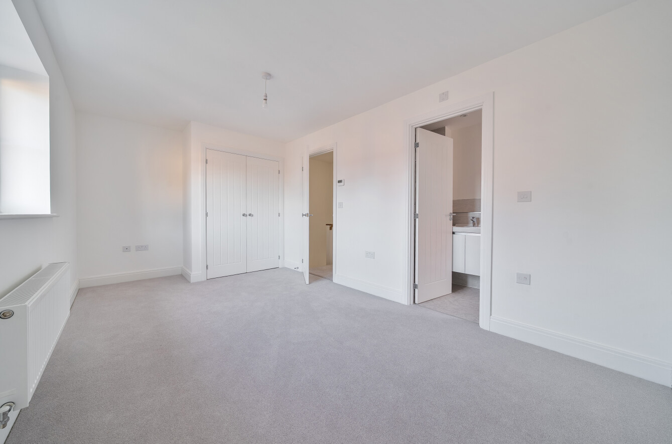 Egret Way, Fordingbridge, Hampshire, SP6 - Charters