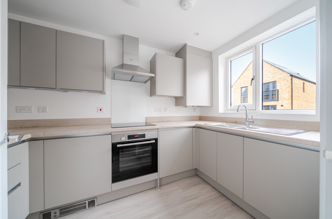 Rotherley Gardens, Winchester, Hampshire, SO22 - Charters