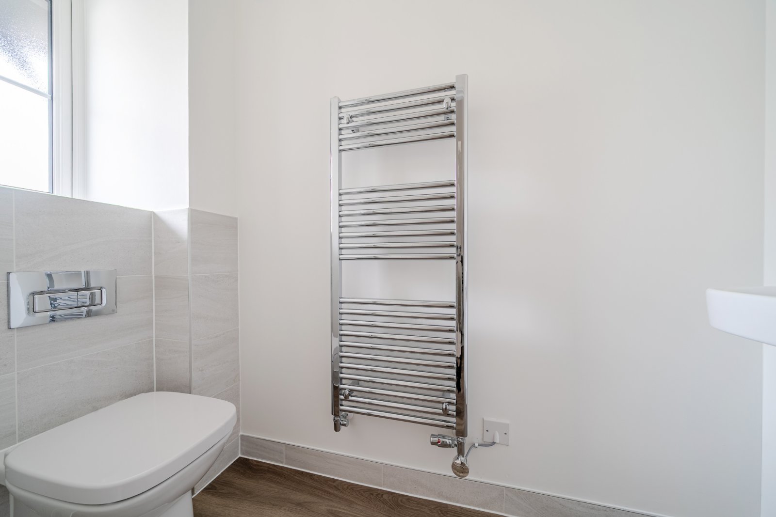 White Barrow Lane, Worting Park, Basingstoke, Hampshire, RG23 - Charters