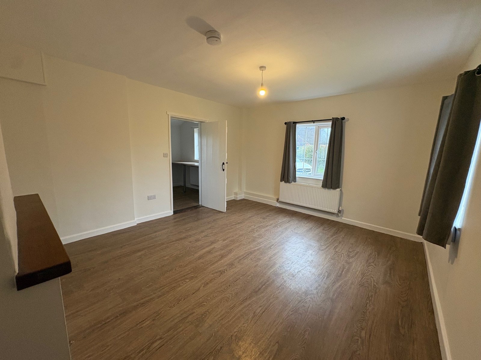 Lee Lane, Lee, Romsey, Hampshire, SO51 - Charters