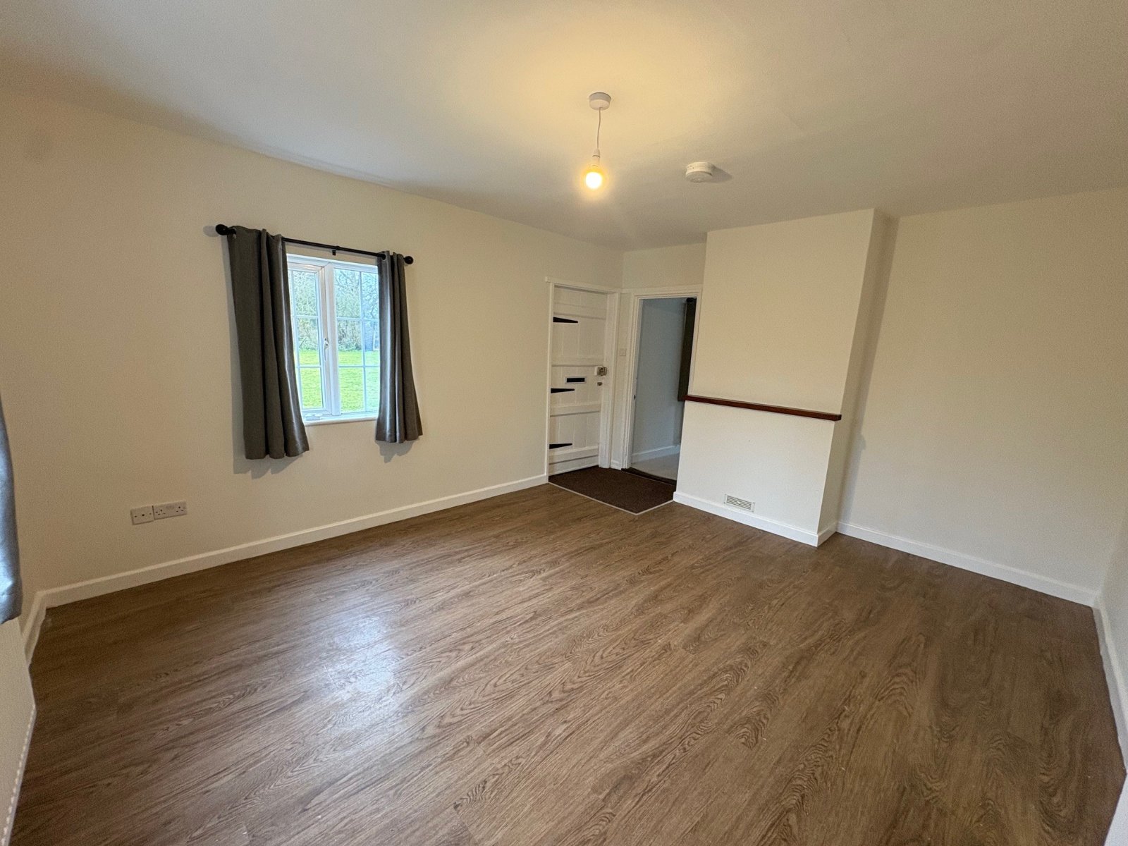 Lee Lane, Lee, Romsey, Hampshire, SO51 - Charters