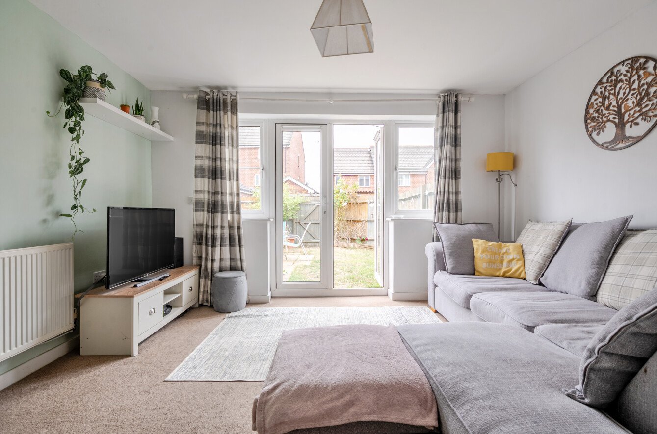 Somers Way, Eastleigh, Hampshire, SO50 - Charters