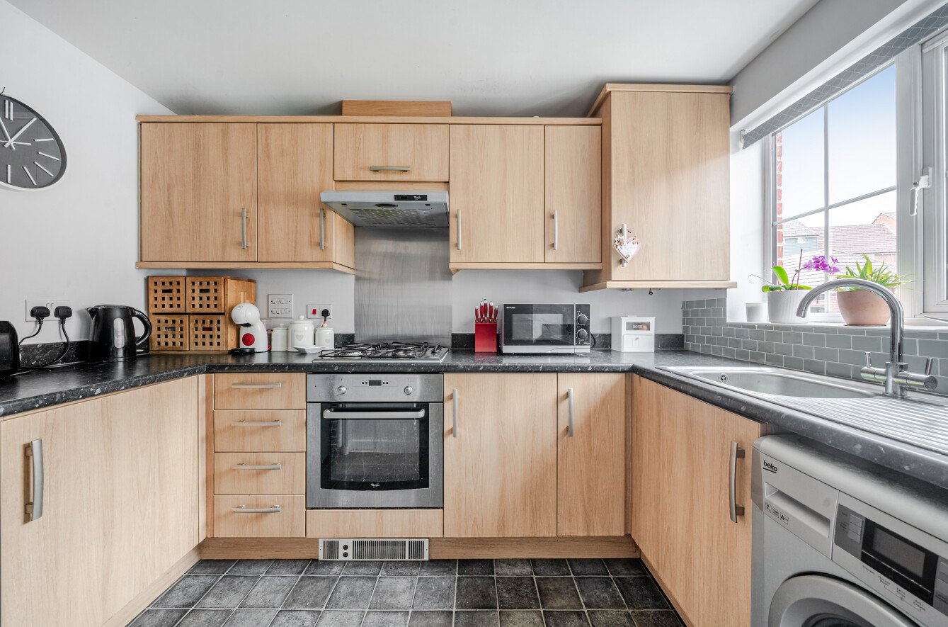 Somers Way, Eastleigh, Hampshire, SO50 - Charters