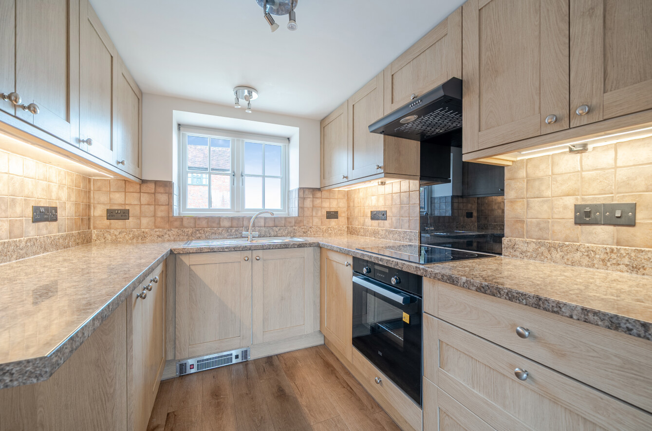 Saunders Lane, Awbridge, Romsey, Hampshire, SO51 - Charters