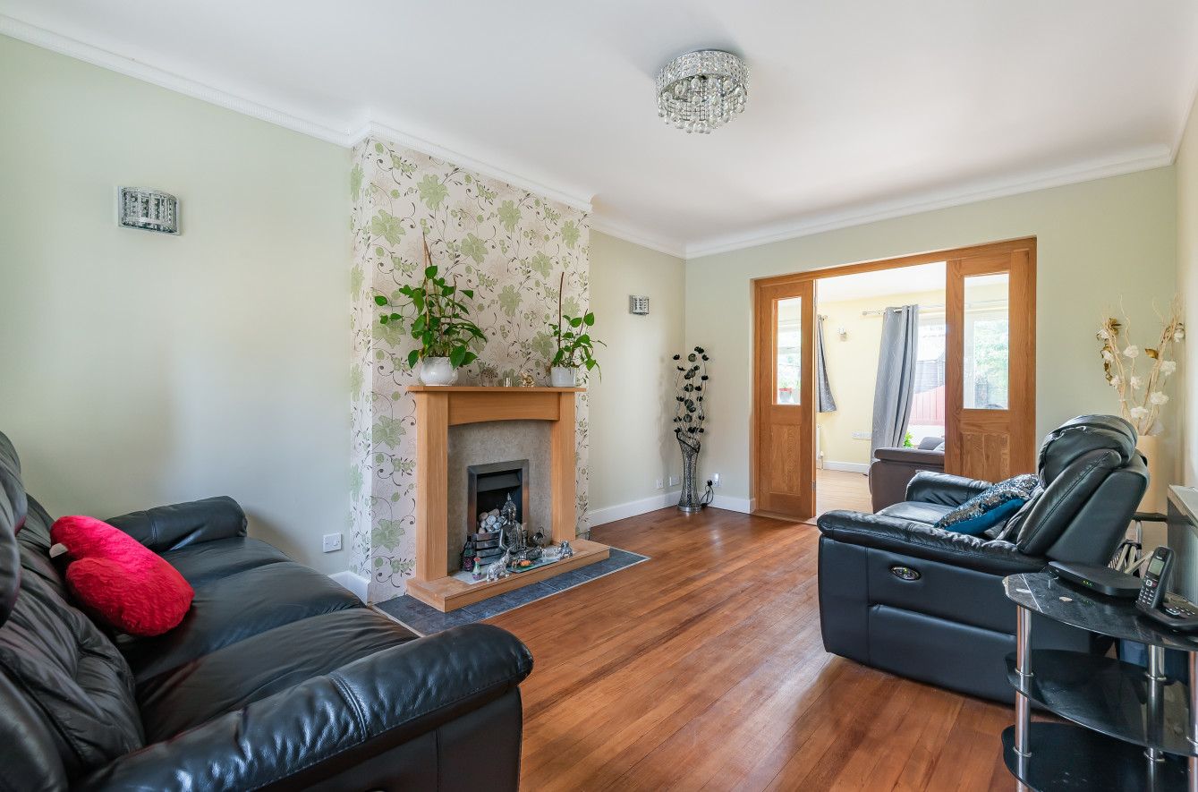 Bassett Avenue, Bassett, Southampton, Hampshire, SO16 - Charters