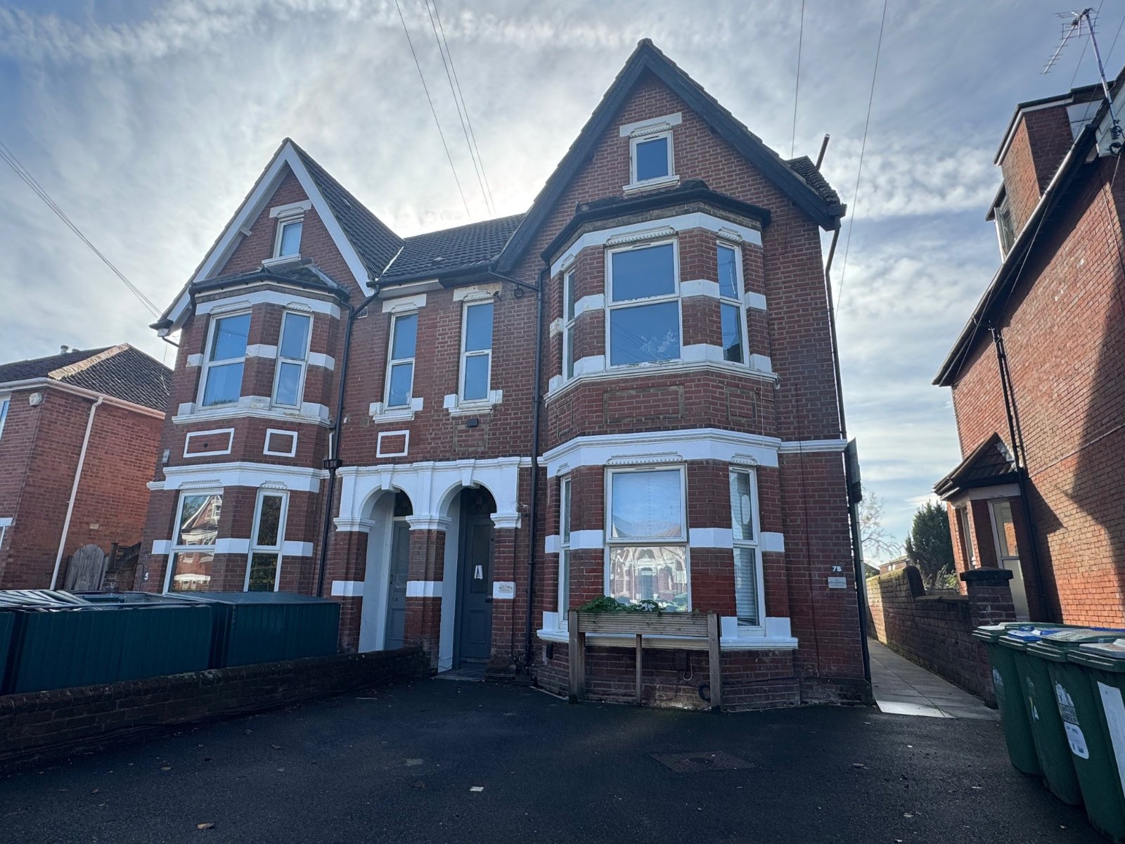 Landguard Road, Southampton, Hampshire, SO15 Landguard Road, Southampton, Hampshire, SO15 - Charters