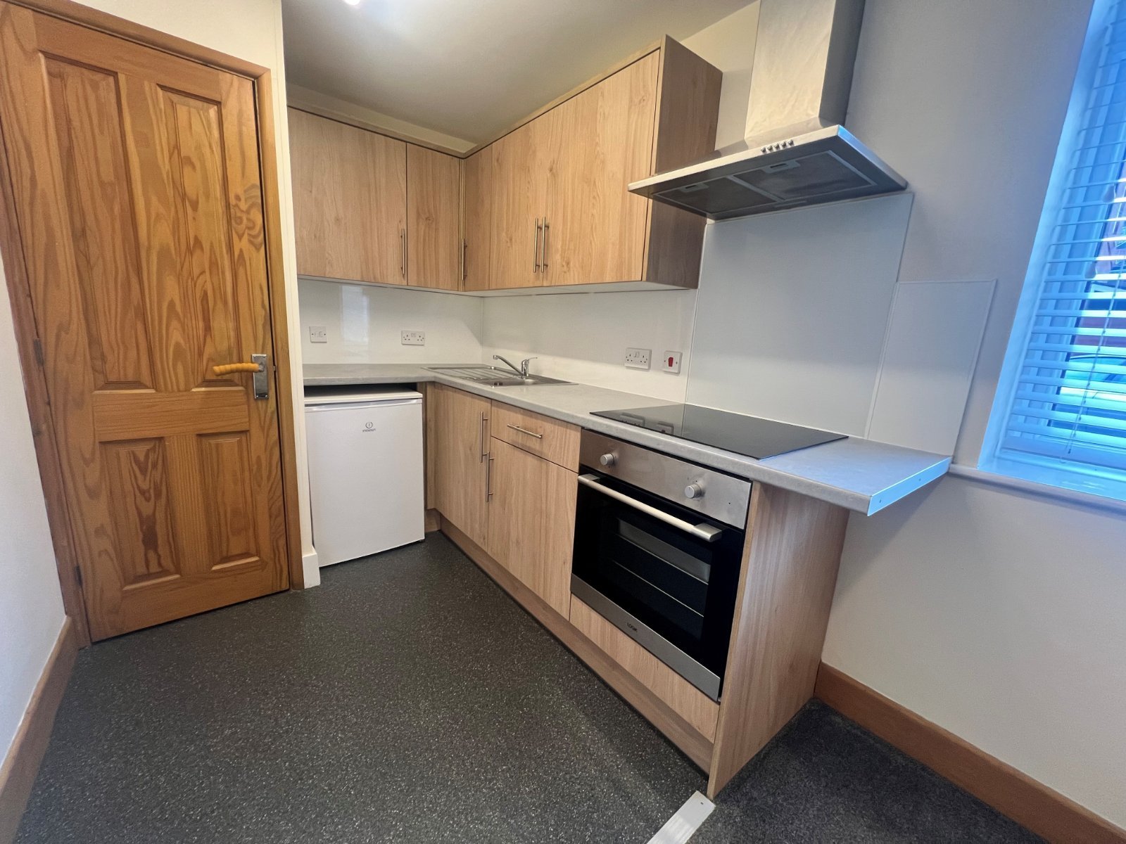 Canute Road, Southampton, Hampshire, SO14 - Charters