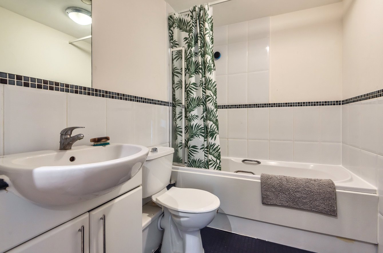 Orchard Place, Southampton, Hampshire, SO14