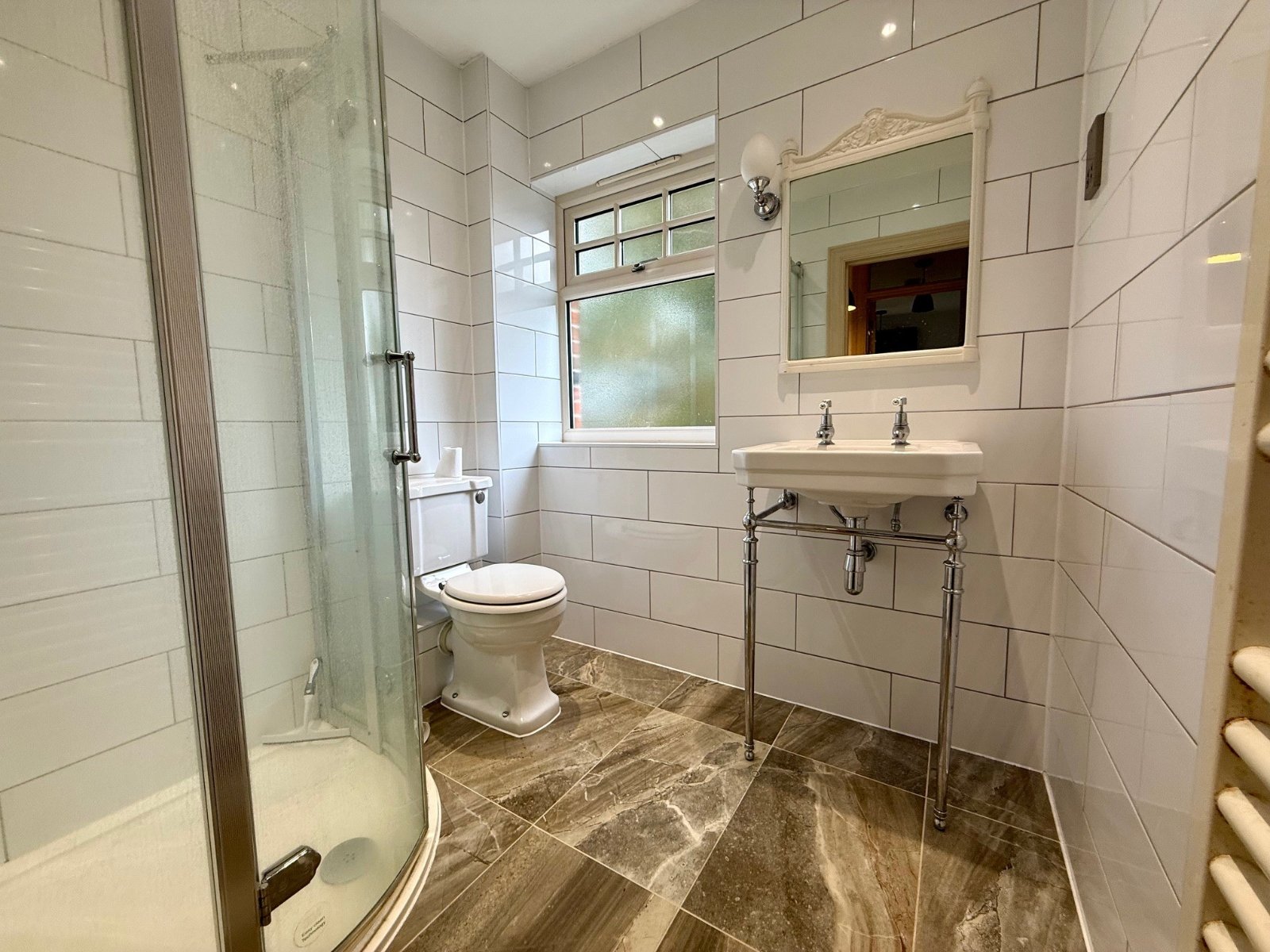 Bassett Avenue, Bassett, Southampton, Hampshire, SO16 - Charters