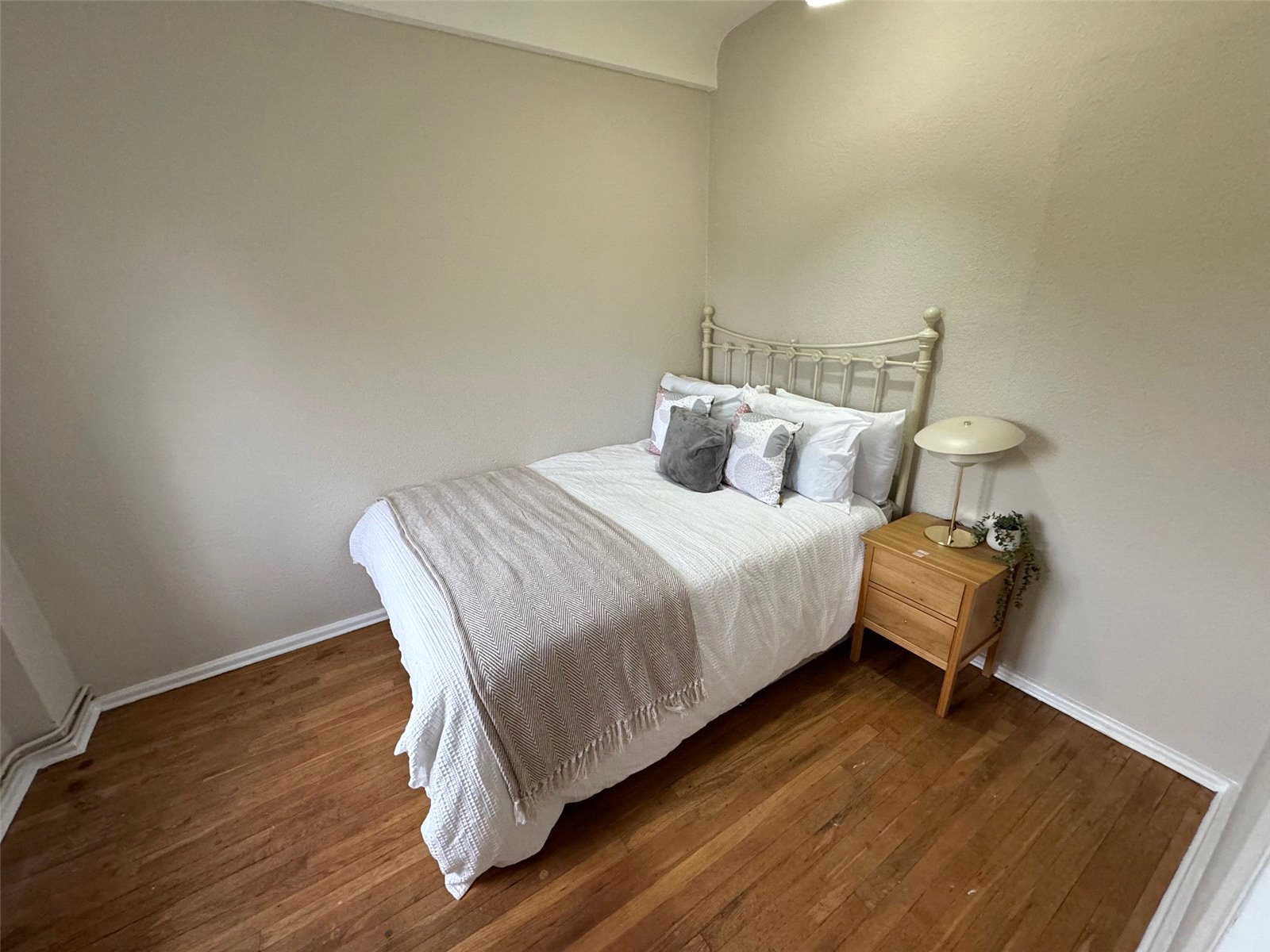 Millbrook Road East, Southampton, Hampshire, SO15