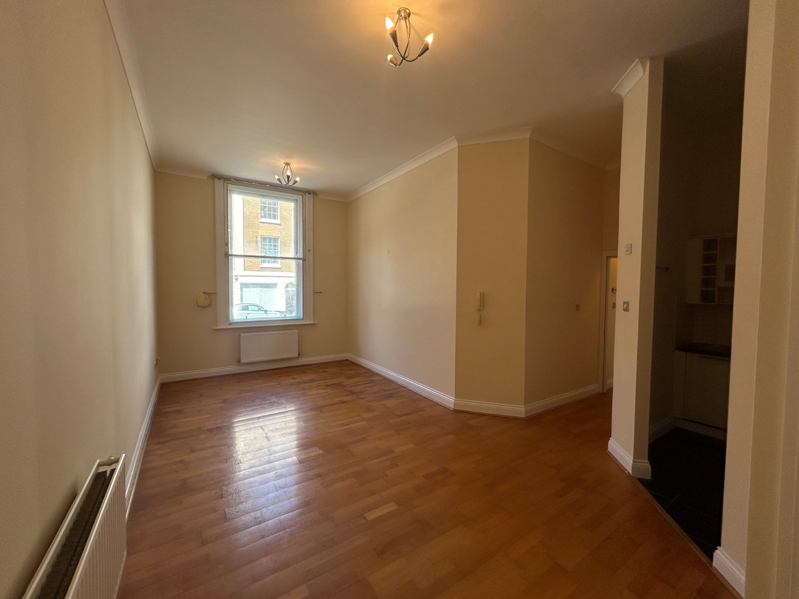 Canute Road, Southampton, SO14