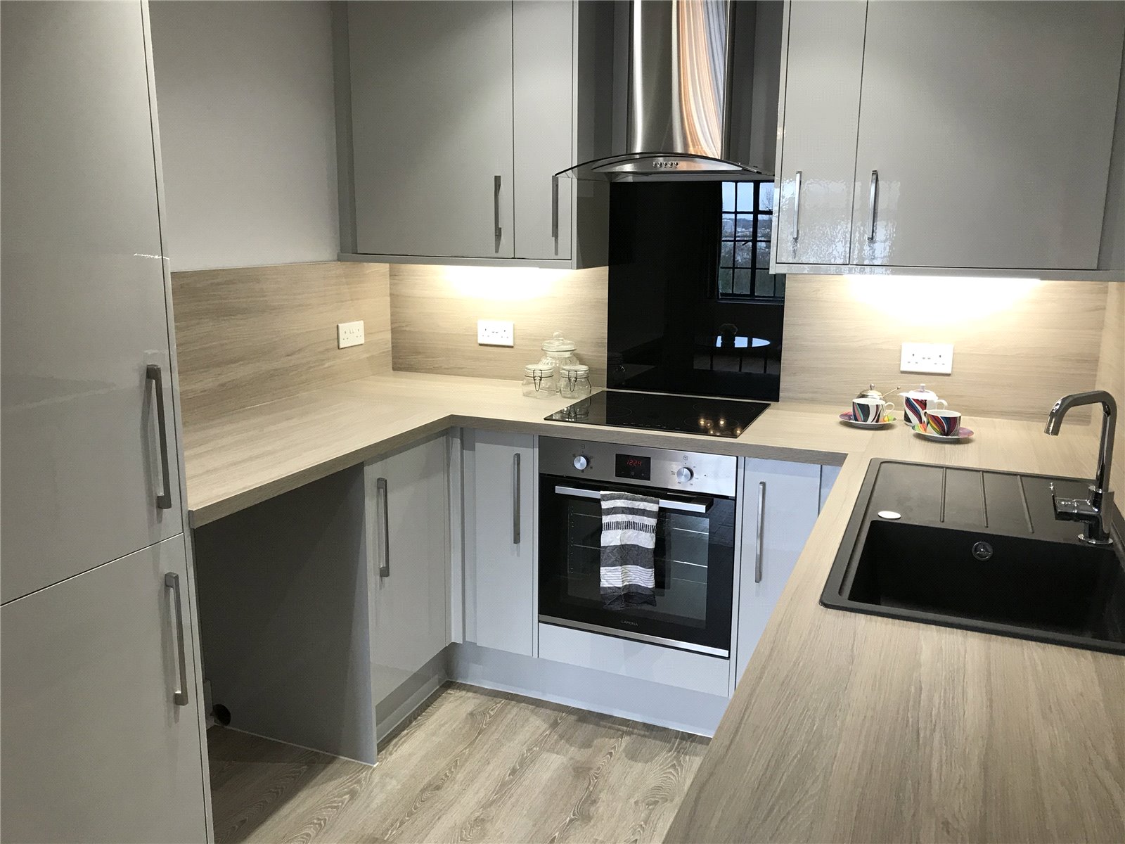 Millbrook Road East, Southampton, Hampshire, SO15