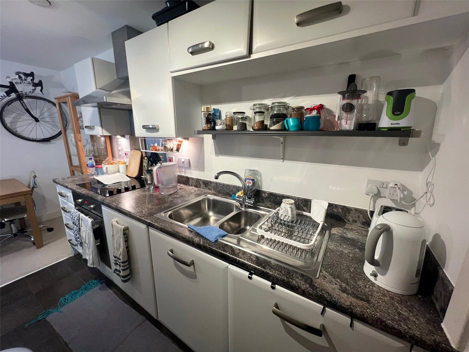 Suttones Place, Southampton, SO15