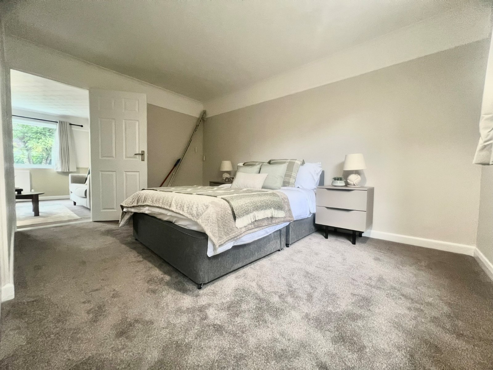Thornhill Park Road, Southampton, Hampshire, SO18 - Charters