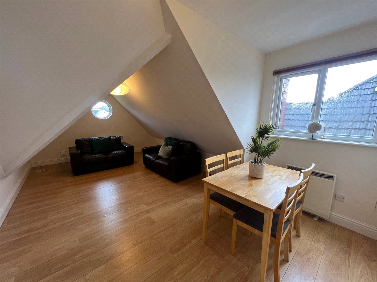 Thornbury Avenue, Southampton, Hampshire, SO15