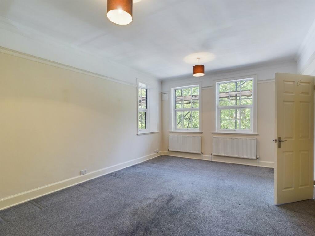 Netley Hill Estate, Southampton, Hampshire, SO19 - Charters