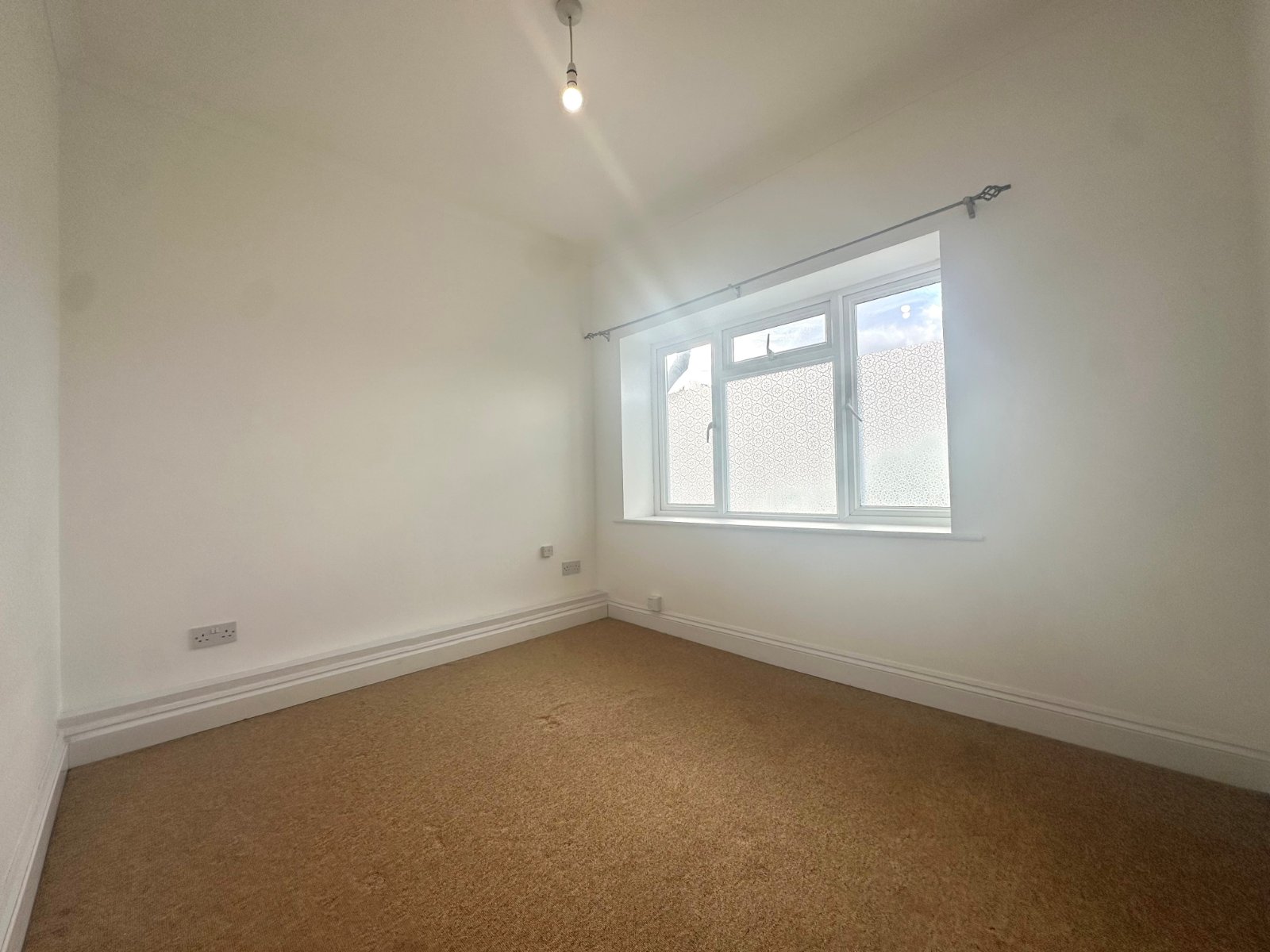 Bitterne Road, Bitterne Village, Southampton, Hampshire, SO18