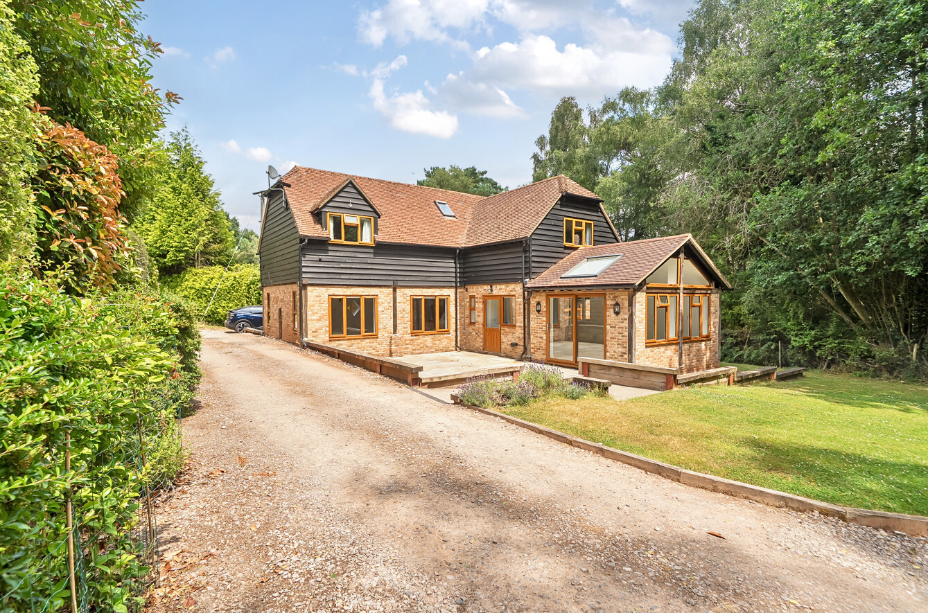 Lordswood Lane, Chilworth, Southampton, Hampshire, SO16 - Charters