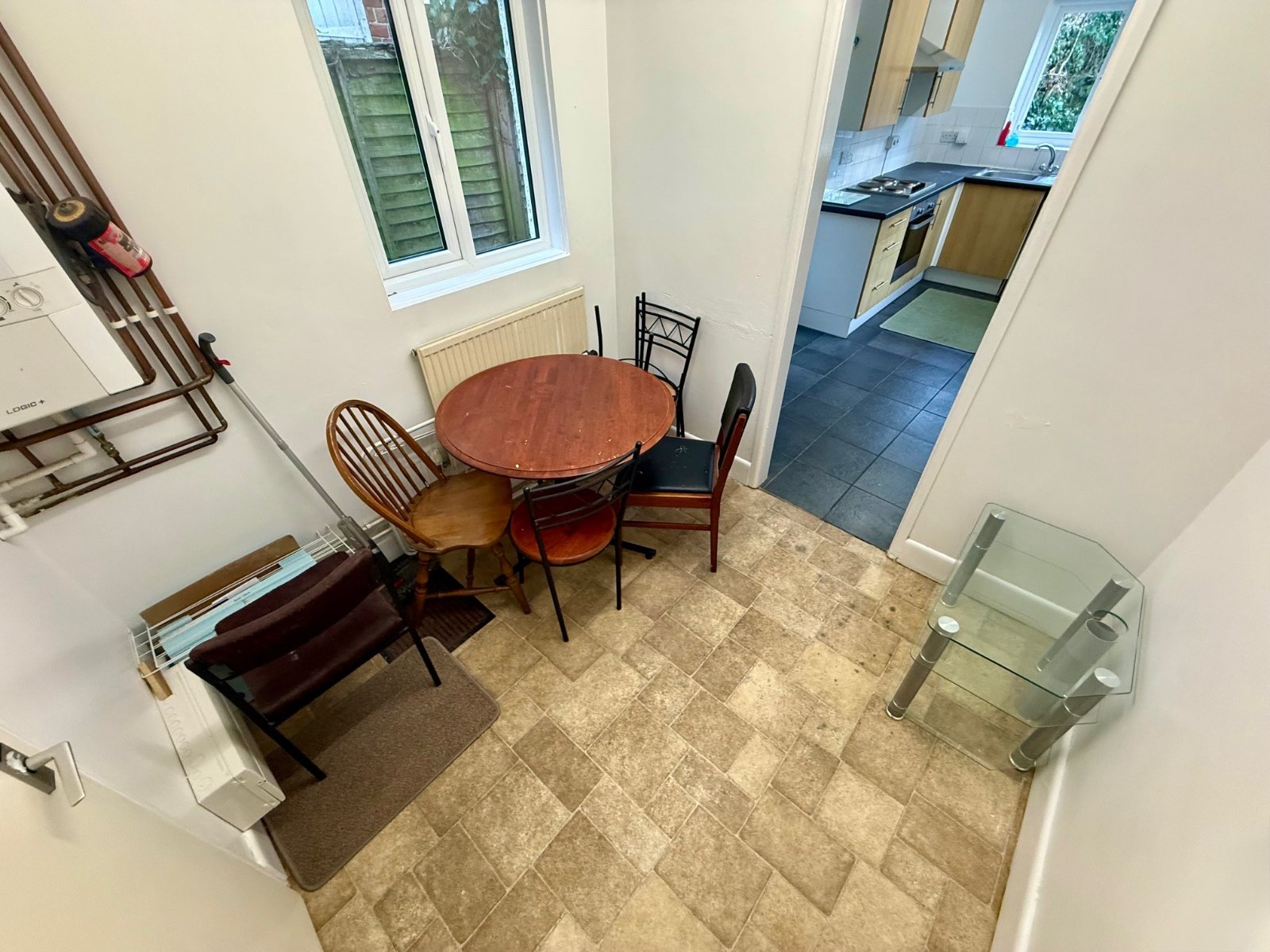 Pansy Road, Southampton, Hampshire, SO16 Pansy Road, Southampton, Hampshire, SO16 - Charters