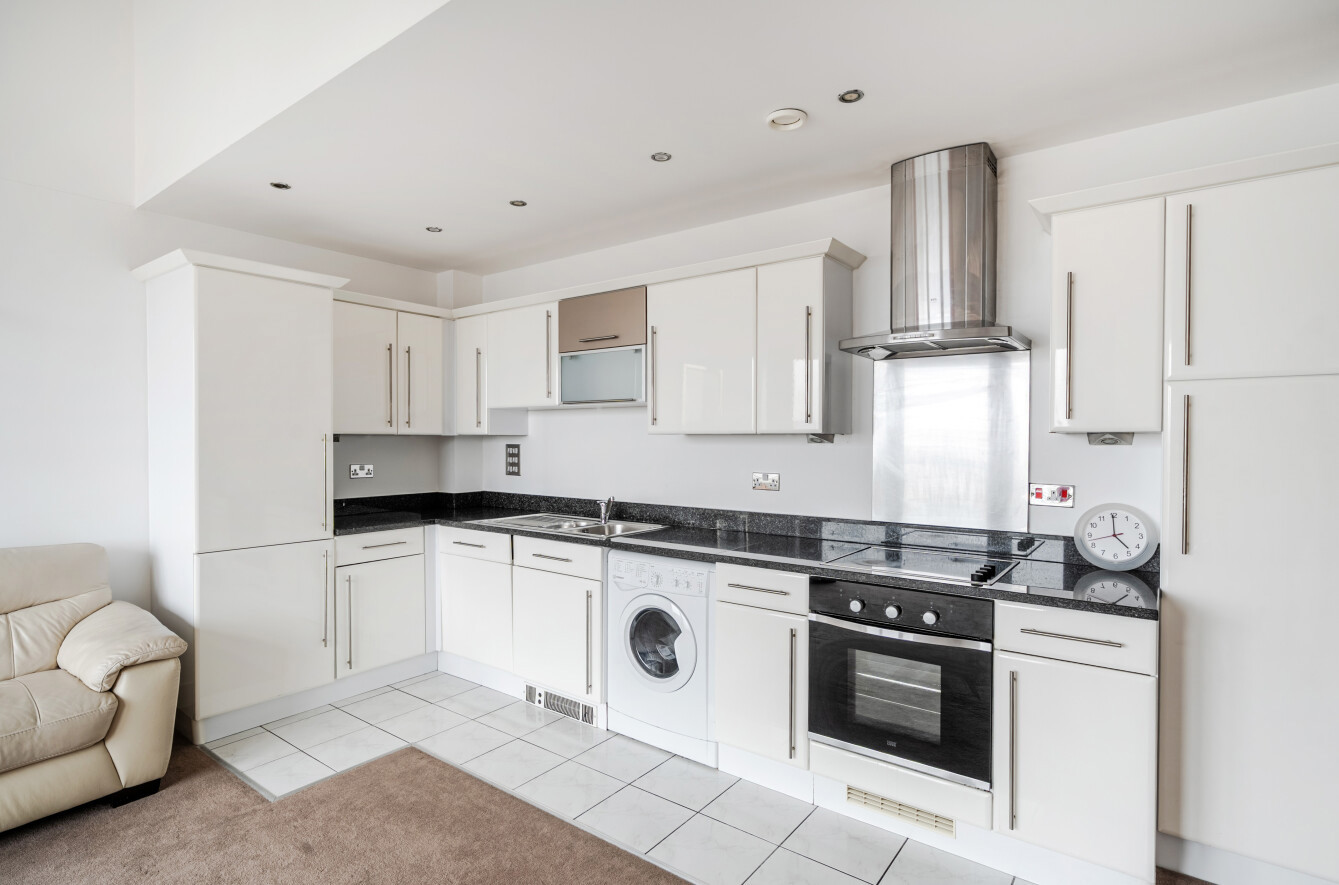 High Street, Southampton, Hampshire, SO14 High Street, Southampton, Hampshire, SO14 - Charters