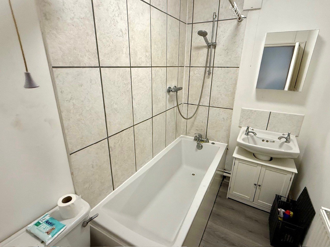 Ampthill Road, Southampton, Hampshire, SO15 - Charters