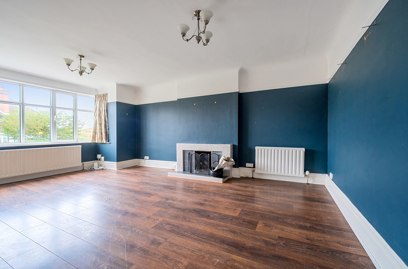 Bassett Gardens, Southampton, Hampshire, SO16 - Charters