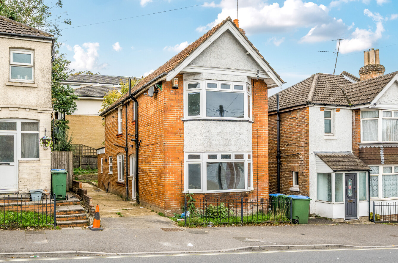 Dale Road, Southampton, Hampshire, SO16 - Charters