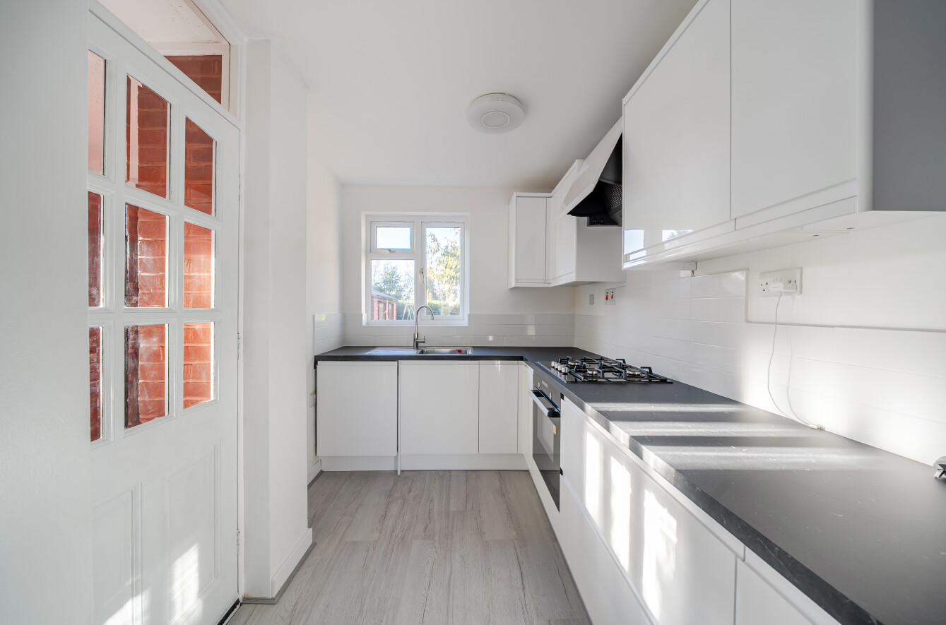 Warren Crescent, Southampton, Hampshire, SO16 - Charters