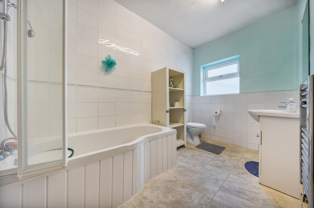 Earls Road, Southampton, Hampshire, SO14 Earls Road, Southampton, Hampshire, SO14 - Charters