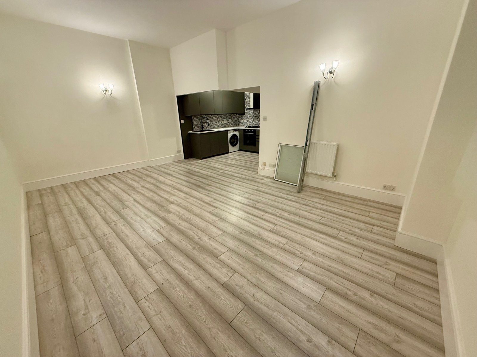 Platform Road, Southampton, Hampshire, SO14 Platform Road, Southampton, Hampshire, SO14 - Charters