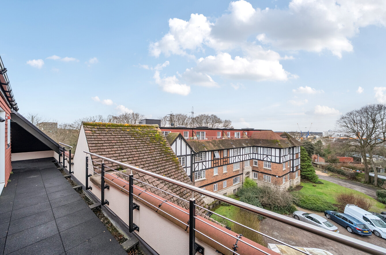 Millbrook Road East, Southampton, Hampshire, SO15