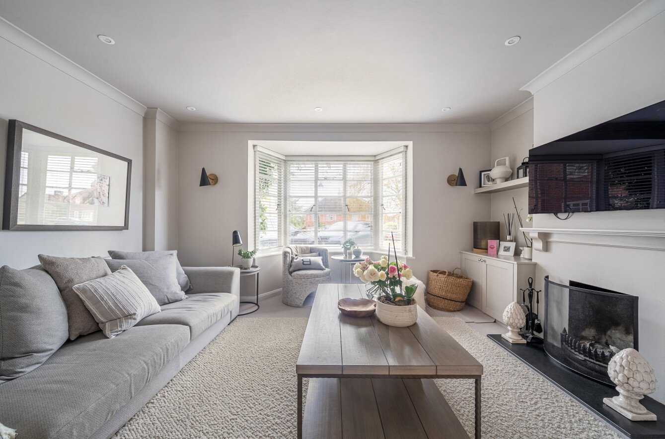 Ethelburt Avenue, Southampton, Hampshire, SO16 - Charters