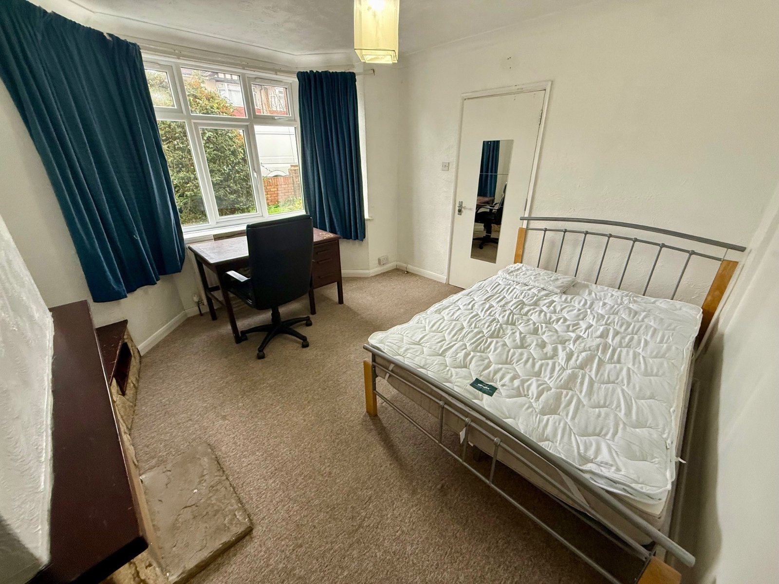 Pansy Road, Southampton, Hampshire, SO16 - Charters